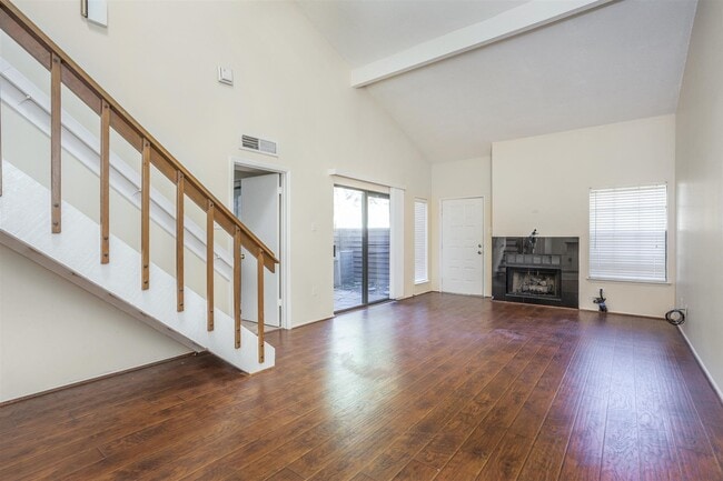 Photo - 2611 Grants Lake Blvd