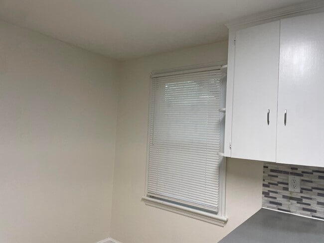 Photo - 906 Cherokee Ave Apartamento Unidad 2