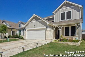 Photo - 11230 Blue Feather