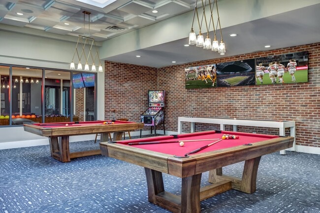 Residences at Arlington Heights