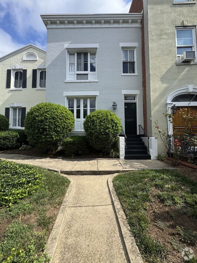 Building Photo - Centrally Located 1BR/1BA in Georgetown Unit 14 Rental