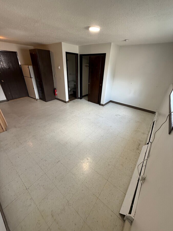 Photo - 320 Oak Ave N Unit 107