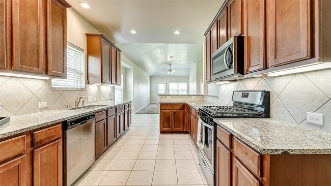 Photo - 32706 Oak Heights Ln