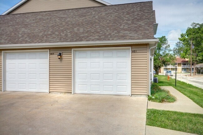 Photo - Fairlawn Village