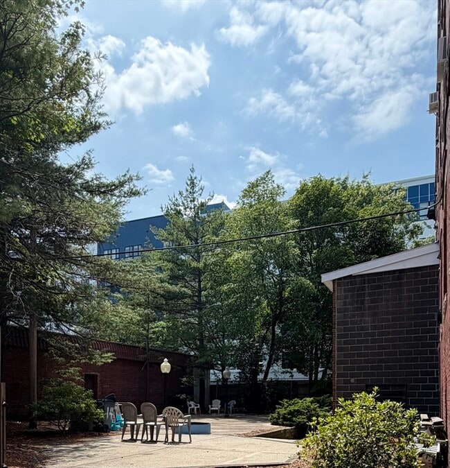 Photo - 50 Baldwin St Unit 10
