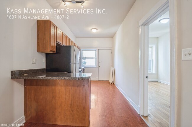 Photo - 4607 N Ashland Ave Unit 4607-2