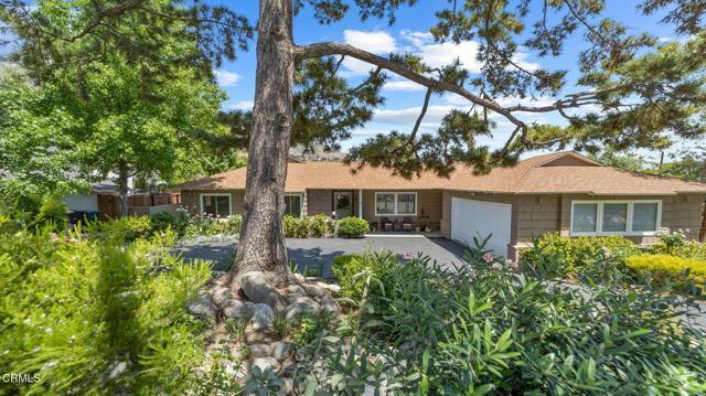 Building Photo - 2030 N Altadena Dr Rental