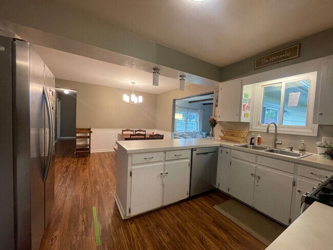Photo - 7865 Ridgewood Dr