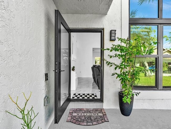 Photo - 531 NW 207th Ave