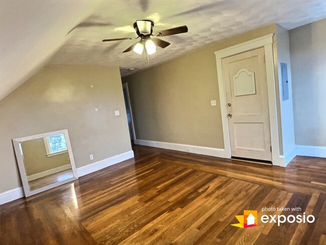 Living room - 105 Wheeler Ave Unit 3rd floor