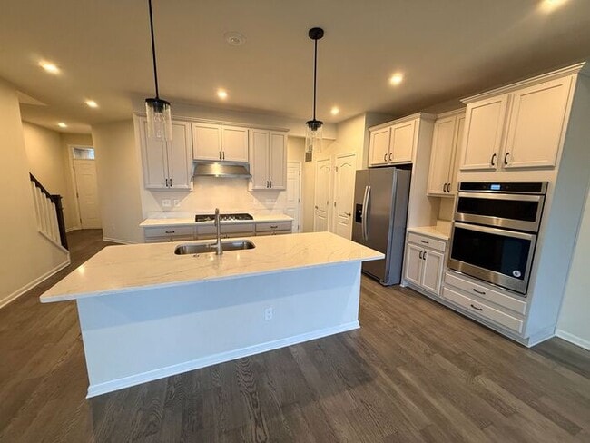 Photo - Lake Orion Townhome for Rent – 3 Bed, 2.1 Bath | 1,858 Sq Ft | $3,000/month