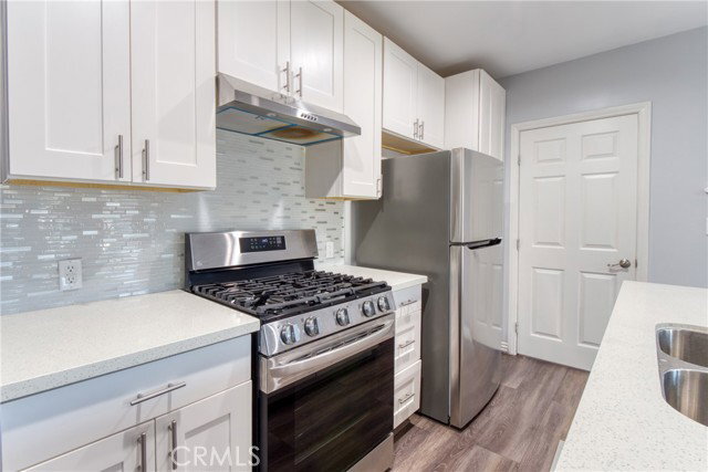 Photo - 7794 Skyhill Dr