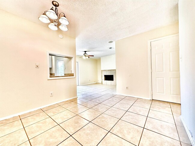 Photo - 4227 Elmcrest Dr