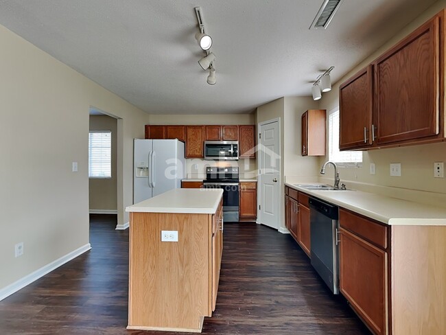 Photo - 221 Timberwood Dr