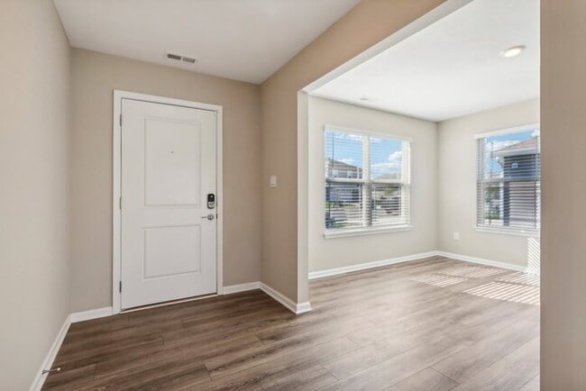 Photo - Fantastic 5bd/3ba home! Let yourself in!