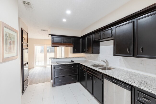 Photo - 11776 S Kirkwood Rd