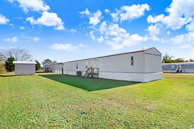 Photo - *Excellent Location* 2 BR | 2 BA Singlewide in Goldsboro