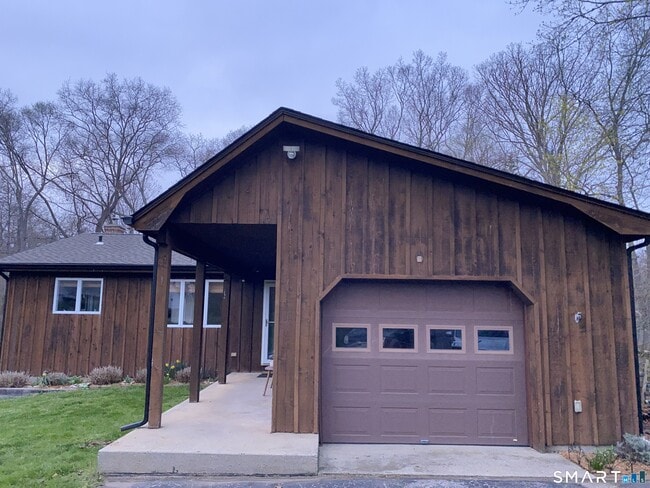 Photo - 10 Riverbend Dr