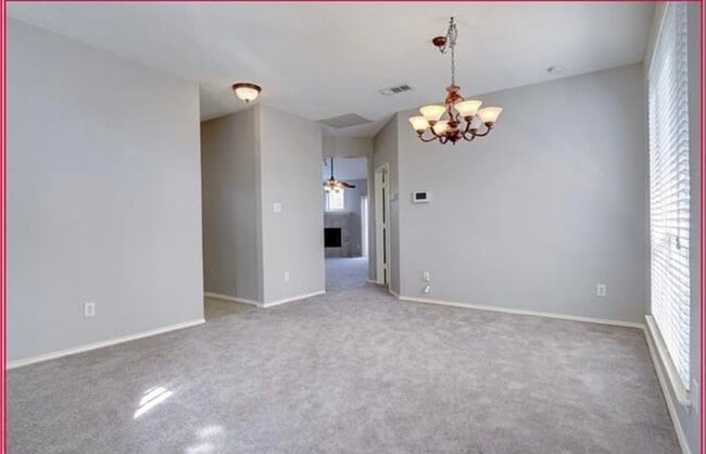 Photo - 5017 Glenscape Trl