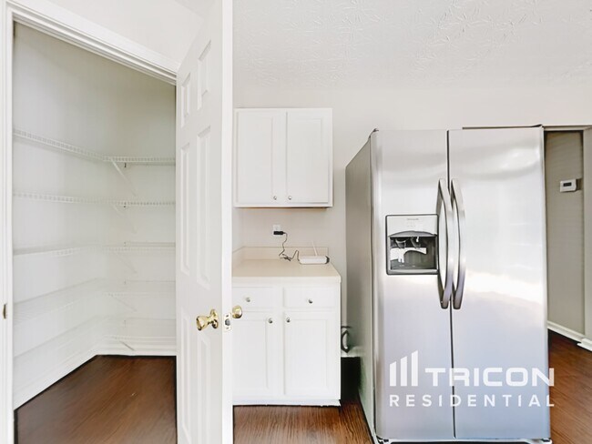 Photo - 128 Spring Walk Wy