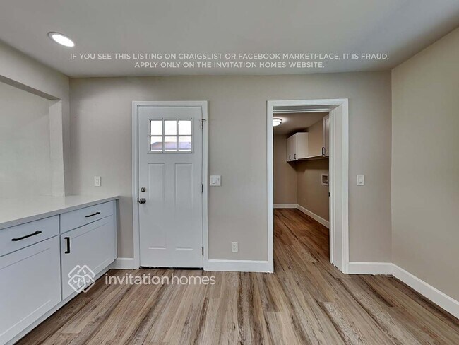 Photo - 3402 W Charter Oak Rd