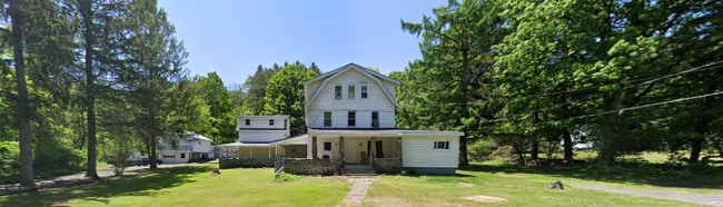 Building Photo - 107 Munch Dr