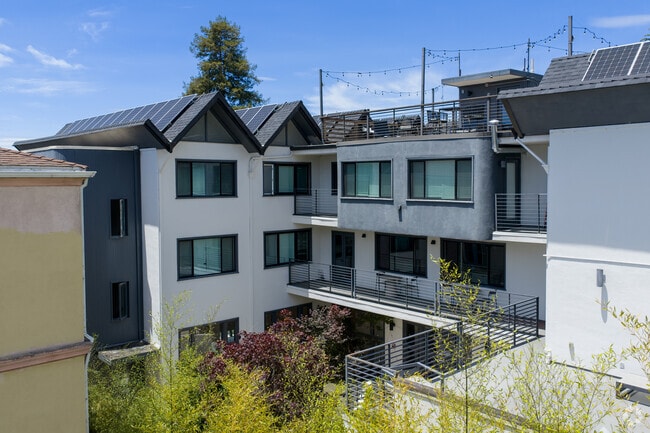 2425 Prospect
