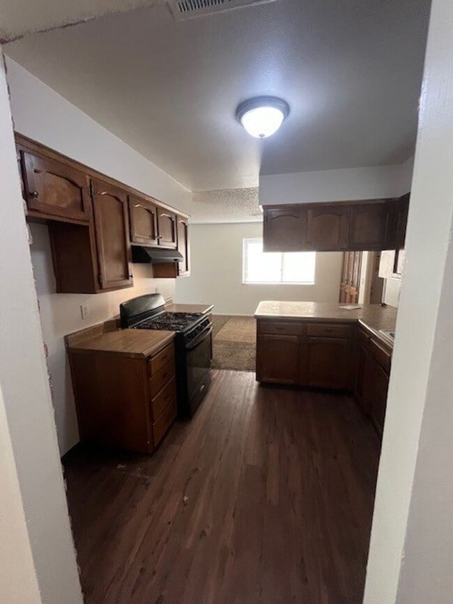 Photo - 1036 S Noyes Ct