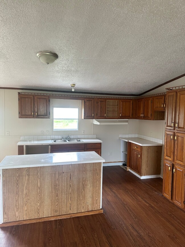 Photo - 214 Troy View Dr