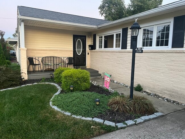 Photo - 304 Browning Ln