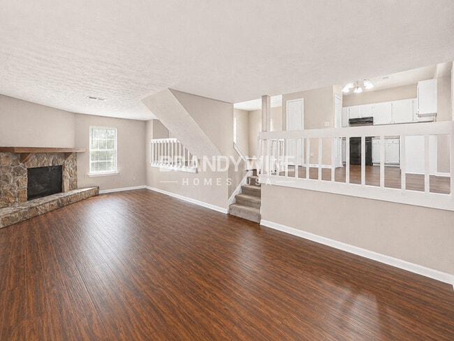 Photo - 5196 Brough Ln