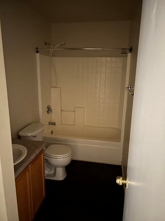 Photo - 1253 Lullabrooke Ct