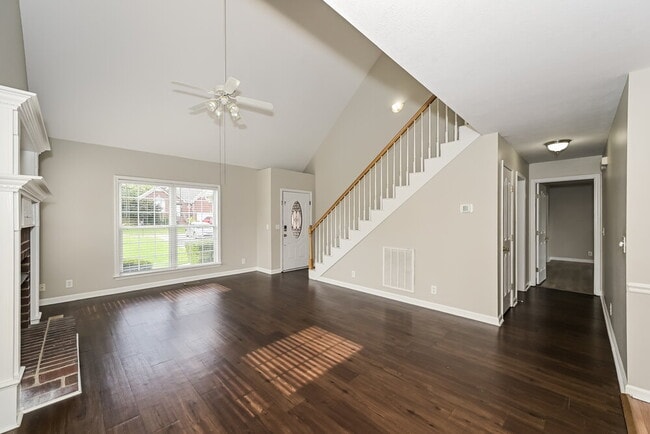 Photo - 2910 Iona Dr
