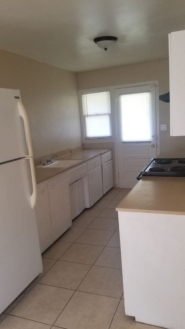 Photo - Beautifully restored 1/1 unit - Available ...
