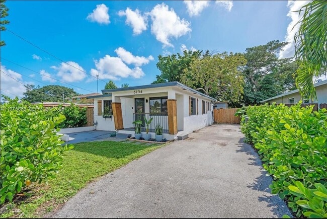 Photo - 5754 SW 20th St