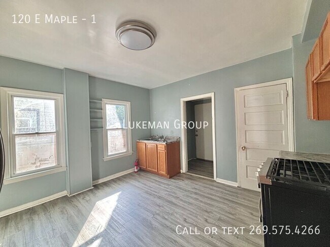 Photo - 120 E Maple-1 Unit 1