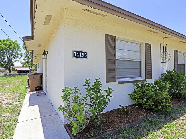 Building Photo - Duplex Fort Myers 14193 Unit 14193 Old Olga Rd. Fort Myers, FL 33905 Rental