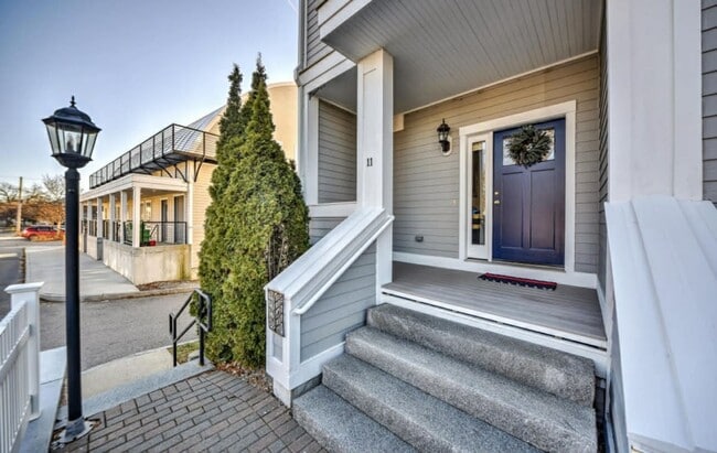 Photo - Luxury long term rental in the Heart of Br...