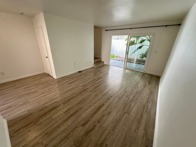 Photo - 1815 Armour Ln