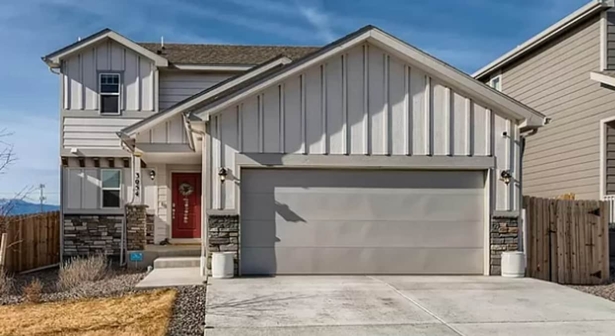 3br 3b in Great Location w/Backyard - 3br 3b in Great Location w/Backyard