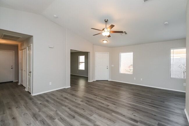 Photo - 4127 E Mica Rd