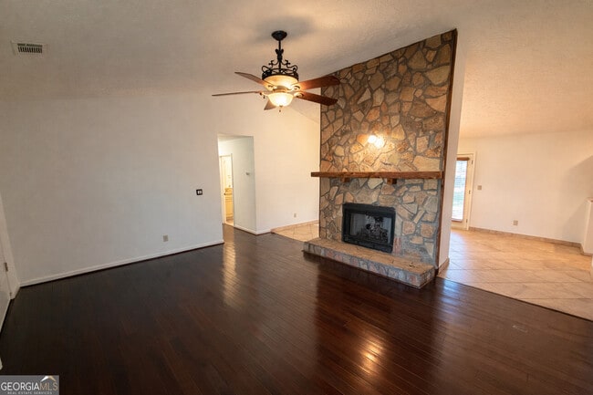 Photo - 3573 Clearview Dr