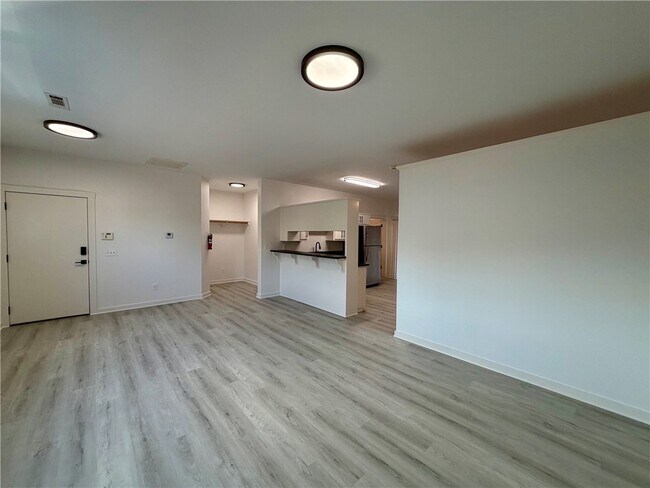 Photo - 302 SW 6th St Unit 20