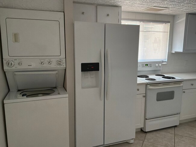 Cocina - 4600 Ocean Beach Blvd Unidad 101