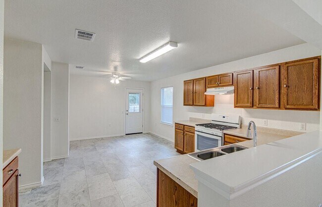 Photo - 7505 Aspen Brook Dr