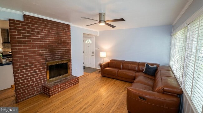 Photo - 400 Dean Dr