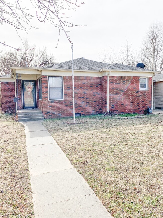 Photo - 4509 N Rockwell Ave