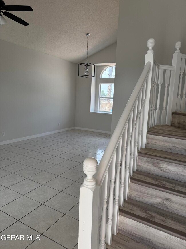 Photo - 11501 Garibay Ct