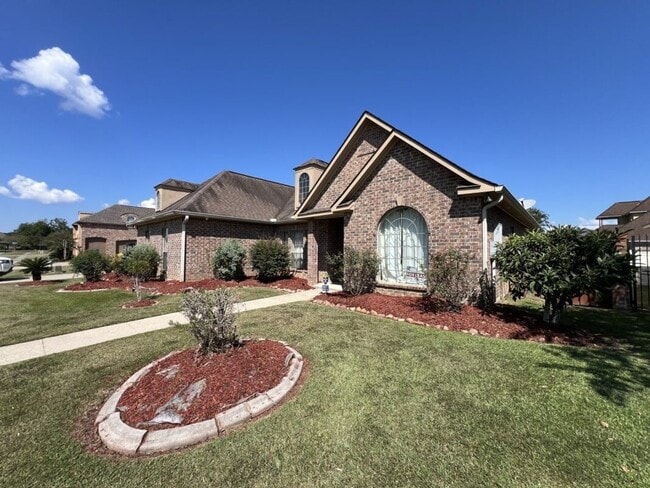 Photo - Beautifully Furnished 4-Bedroom Home in Za...