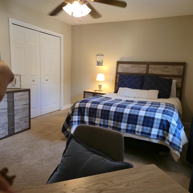 Photo - 400 Yancey St